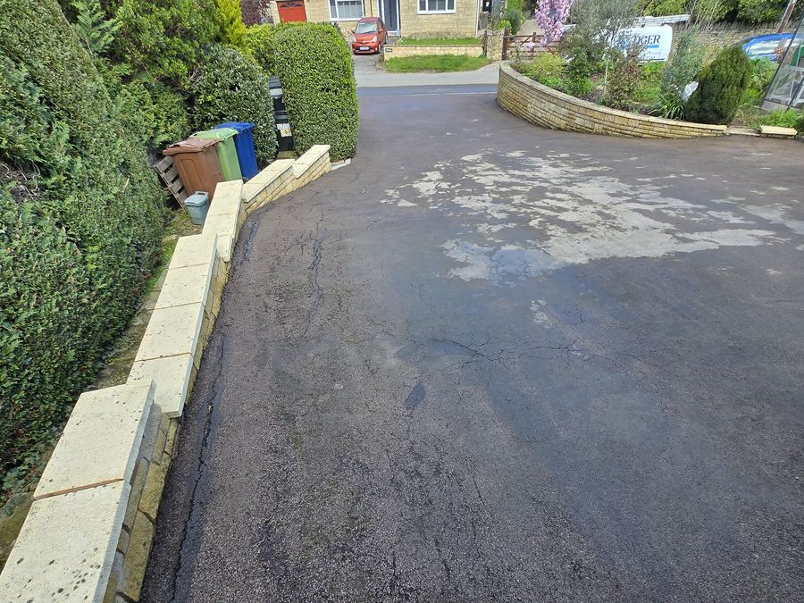 Tarmac driveway after cleaning